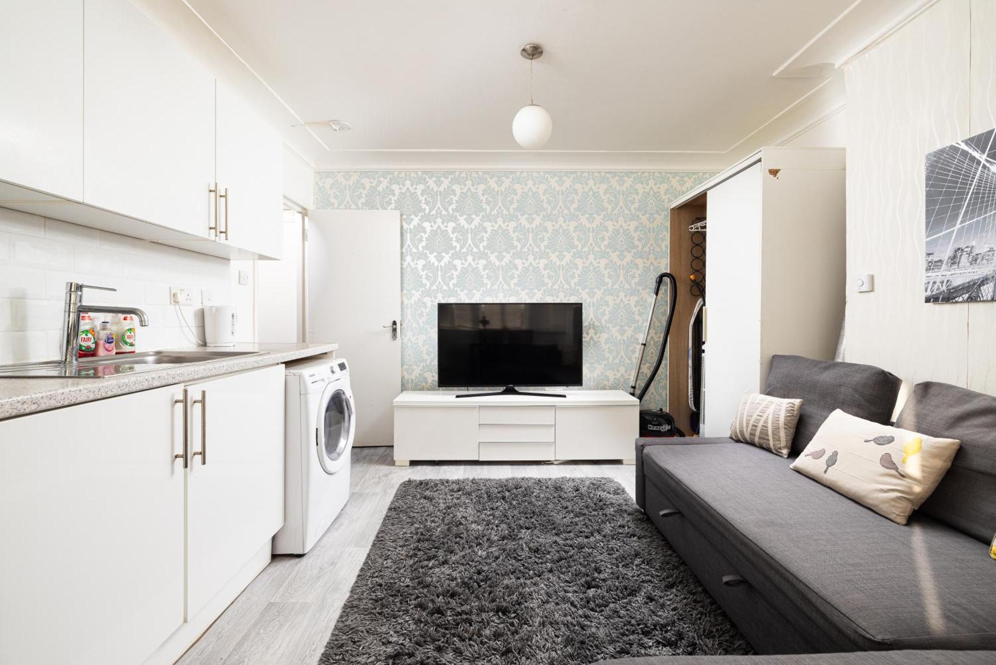 One Bedroom Apartment Opposite Brent Cross Station London Bagian luar foto